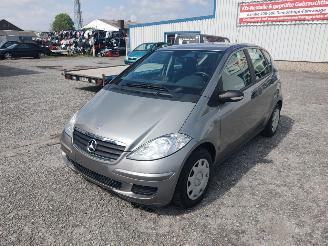 Dezmembrări autoturisme Mercedes A-klasse 169 Grijs 748 Onderdelen 266920 Motor 2005/11