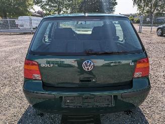 Volkswagen Golf 1.6 picture 6