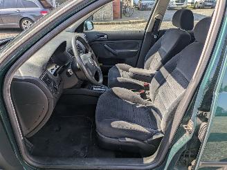 Volkswagen Golf 1.6 picture 10