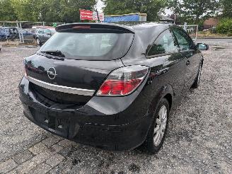 Opel Astra GTC 1.6 picture 5