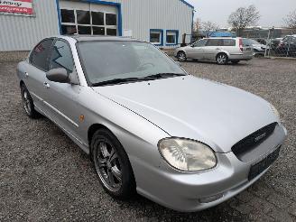 Hyundai Sonata 2.5i V6 picture 3