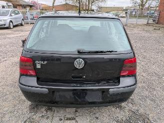Volkswagen Golf 1.4 picture 6