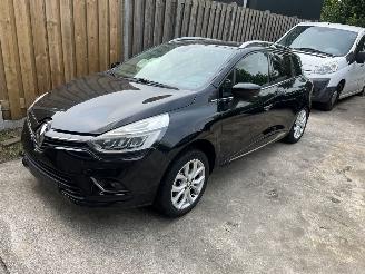 Renault Clio  picture 1