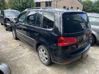 Volkswagen Touran  picture 3