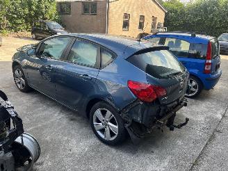 Opel Astra  picture 2