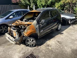 Salvage car Suzuki Alto  2011/1