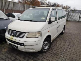 Uttjänta bilar auto Volkswagen Transporter Transporter T5, Van, 2003 / 2015 2.5 TDi 2004/6