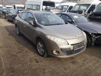 Vrakbiler auto Renault Mégane Megane III Grandtour (KZ), Combi 5-drs, 2008 / 2016 1.5 dCi 110 2010/0