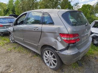 Sloopauto Mercedes B-klasse 170 2006/10