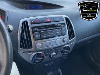 Hyundai I-20 i20, Hatchback, 2008 / 2015 1.2i 16V picture 15