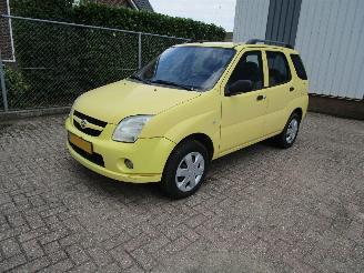 skadebil brommobiel Suzuki Ignis 1.3 2005/7