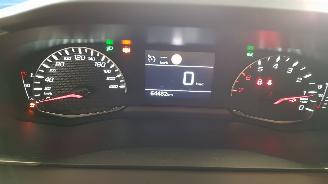 Peugeot 208 1.2 VTI 12 V PURETECH 75 PK ... picture 11