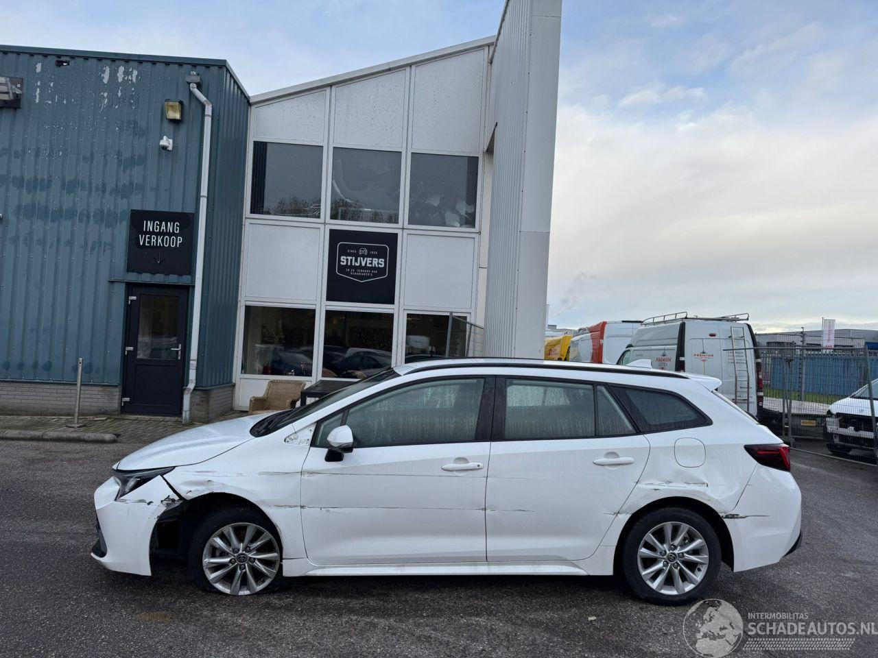 Toyota Corolla Touring AUTOMAAT Sports Hybrid 140 Active BJ 2023 81.292 KM