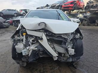 Salvage car Toyota Yaris Yaris III (P13), Hatchback, 2010 / 2020 1.5 16V Hybrid 2012