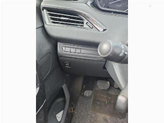 Peugeot 208 208 I (CA/CC/CK/CL), Hatchback, 2012 / 2019 1.2 Vti 12V PureTech 82 picture 14