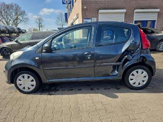 Peugeot 107 107, Hatchback, 2005 / 2014 1.0 12V picture 3