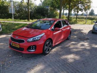 Kia Cee d Cee'd (JDB5), Hatchback 5-drs, 2012 / 2018 1.0i T-GDi 12V 120 picture 2