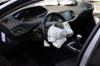 Peugeot 308 308 SW (L4/L9/LC/LJ/LR), Combi 5-drs, 2014 / 2021 1.6 BlueHDi 120 picture 11