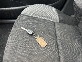 Peugeot 207 1.4 VTI COOL N BLEU picture 10