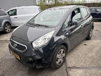 Voiture accidenté Kia Venga 1.4 CVVT X-TRA 2012/4
