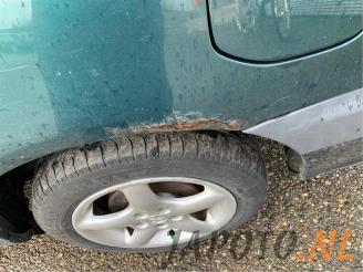 Toyota Avensis Avensis (T22), Sedan, 1997 / 2003 1.8 16V picture 16