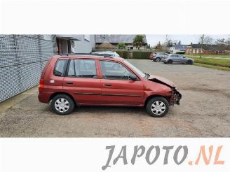 Mazda Demio Demio (DW), MPV, 1996 / 2003 1.3 16V picture 5