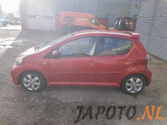 Toyota Aygo Aygo (B10), Hatchback, 2005 / 2014 1.0 12V VVT-i picture 2