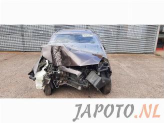 Mitsubishi Colt  picture 7