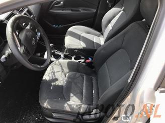 Kia Rio Rio III (UB), Hatchback, 2011 / 2017 1.2 CVVT 16V picture 11