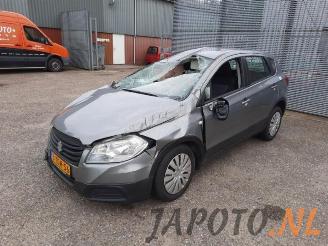 Coche siniestrado Suzuki SX4 SX4 S-Cross (JY), SUV, 2013 1.6 16V 2014/1