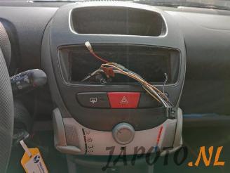 Toyota Aygo Aygo (B10), Hatchback, 2005 / 2014 1.0 12V VVT-i picture 11