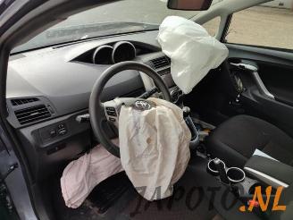 Toyota Verso Verso, MPV, 2009 / 2018 1.8 16V VVT-i picture 12