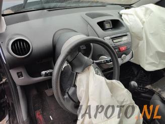 Toyota Aygo Aygo (B10), Hatchback, 2005 / 2014 1.0 12V VVT-i picture 11