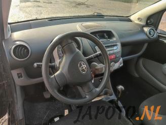 Toyota Aygo Aygo (B10), Hatchback, 2005 / 2014 1.0 12V VVT-i picture 10