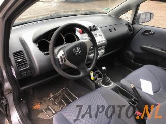 Honda Jazz Jazz (GD/GE2/GE3), Hatchback, 2002 / 2008 1.4 i-Dsi picture 9