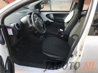 Toyota Aygo Aygo (B10), Hatchback, 2005 / 2014 1.0 12V VVT-i picture 8