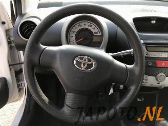 Toyota Aygo Aygo (B10), Hatchback, 2005 / 2014 1.0 12V VVT-i picture 12