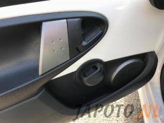 Toyota Aygo Aygo (B10), Hatchback, 2005 / 2014 1.0 12V VVT-i picture 11