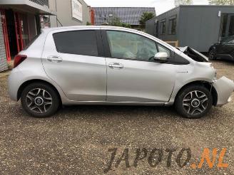 Toyota Yaris Yaris III (P13), Hatchback, 2010 / 2020 1.5 16V Hybrid picture 4
