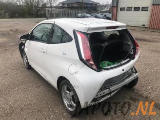 Toyota Aygo Aygo (B40), Hatchback, 2014 1.0 12V VVT-i picture 5