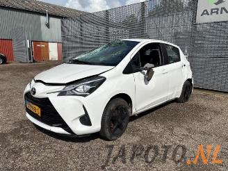 Toyota Yaris Yaris III (P13), Hatchback, 2010 / 2020 1.0 12V VVT-i picture 1