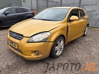 Vrakbiler auto Kia Pro cee d Pro cee'd (EDB3), Hatchback 3-drs, 2008 / 2012 1.6 CVVT 16V 2008/3