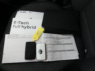 Renault Captur 1.6 E-TECH HYBRID 145 SL Rive Gauche picture 21