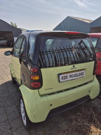 Smart Fortwo Coupé (450.3) Hatchback 3-drs 0.7 (M160.920) [45kW] 5-BAK picture 3