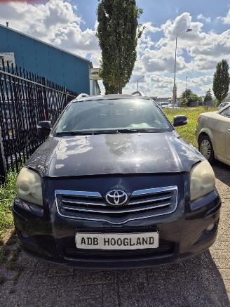 Uttjänta bilar auto Toyota Avensis Wagon (T25/B1E) Combi 2.2 D-4D 16V D-CAT (2AD-FHV) [130kW] 6-BAK 2007/1