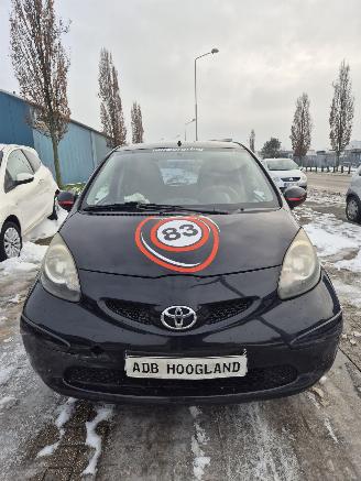 disassembly passenger cars Toyota Aygo (B10) Hatchback 1.0 12V VVT-i (1KR-FE) [50kW] 2007/1