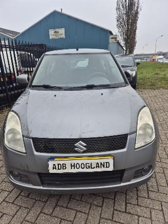 rozbiórka samochody osobowe Suzuki Swift (ZA/ZC/ZD1/2/3/9) Hatchback 1.5 VVT 16V (M15A) [75kW] 5-bak 2005/1