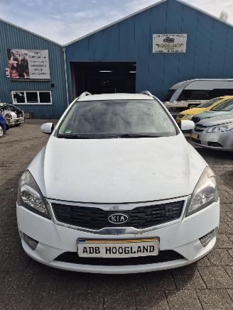 Dezmembrări autoturisme Kia Cee d Sporty Wagon (EDF) Combi 1.4 16V (G4FA) [66kW] 5-BAK 2010/1
