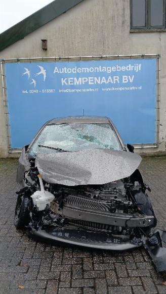 Toyota Yaris Yaris III (P13) Hatchback 1.5 16V Hybrid (1NZ-FXE) [74kW]  (03-2012/09=
-2020) picture 1
