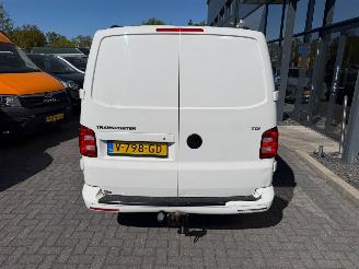 Volkswagen Transporter  picture 10